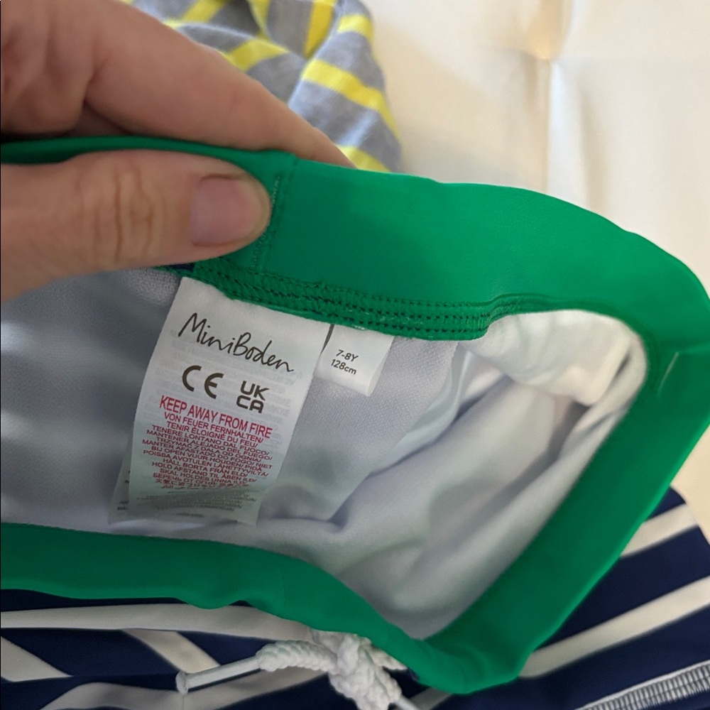 Mini Boden bundle! Hoodie zip-up, pull on pants and swim bottom. All size 7/8 - Picture 6 of 9